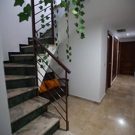 شقة قرطبة  في Piso Con Solarium Calahorra Con Solera Parking Privado Gratis المظهر الخارجي الصورة